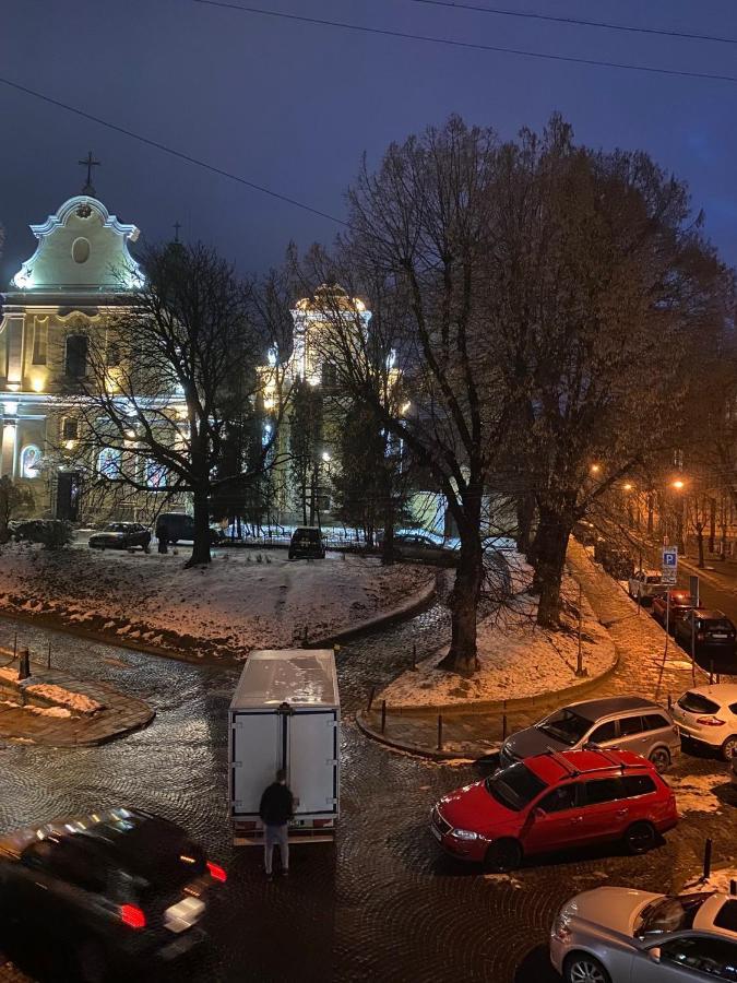 Квартира На Проспекті Шевченка Lviv Buitenkant foto